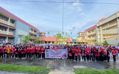 SMAN 1 Mempawah Hilir Meriahkan HUT RI ke-79 Sekaligus  Mendukung Program Gerakan Sekolah Sehat (GSS) Dengan Gerak Jalan